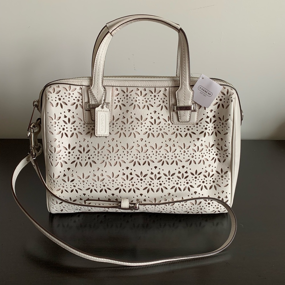 COACH NWT Taylor Eyelet Leather Satchel Ivory